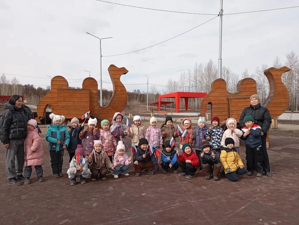 Старшая группа "Сказка" Прогулка. "Весенний лес" Цель: Формирование положительно — эмоц...