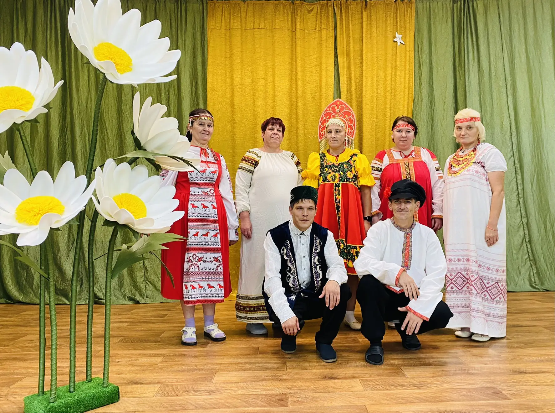 День хоровода мира — праздник, который объединяет людей разных культур в общем круговом...