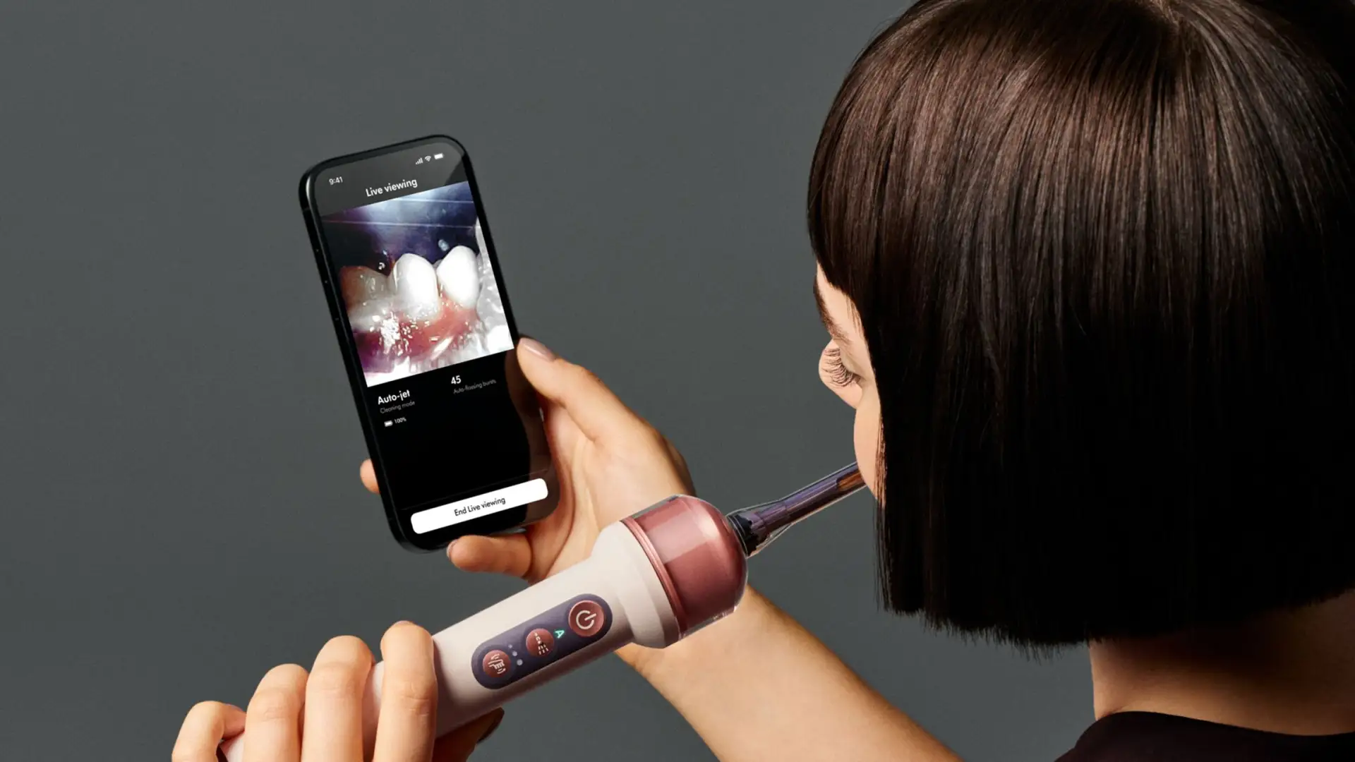Dyson выпустила зубную щётку с камерой и ИИ