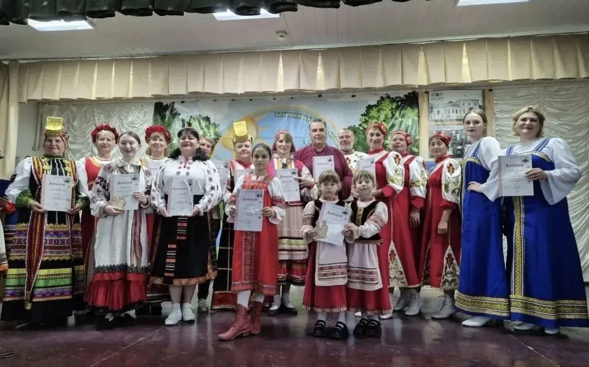 🪆13 июня в селе Боровое прошёл фольклорный фестиваль «Летний карагод». 

🎶Зрителей радовали выступ