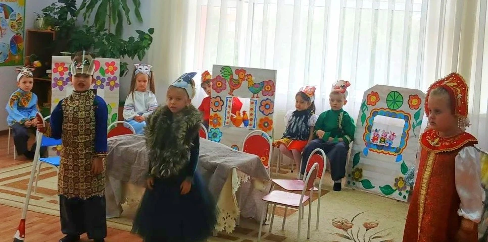 Волшебство на сцене: воспитанники группы «Лунтик» показали сказку «Кошкин дом»! 🎉

🎭Театр — это ск
