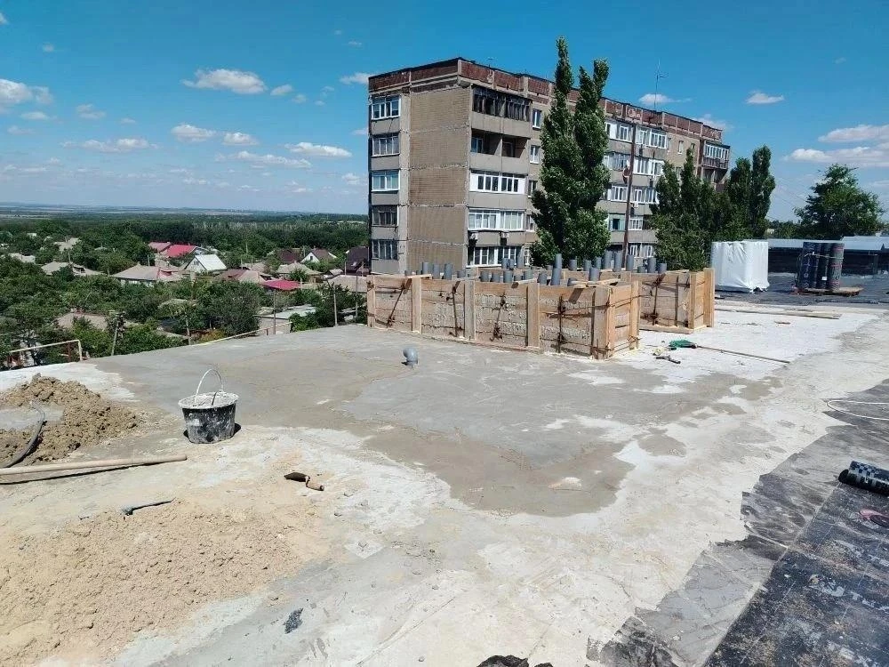 Южноуральцы завершили ряд ремонтных работ в жилом доме в 103-м квартале Ясиноватой

Строители регион