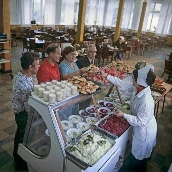 Закрытие «наливаек» дало стимул для развития сферы общепита в Вологде. Ситуацию констат...