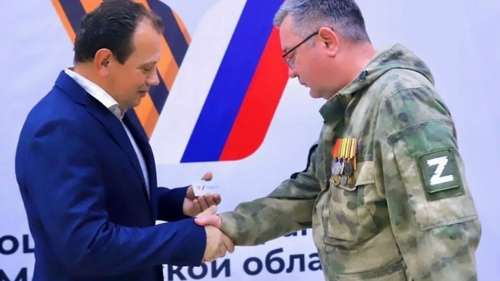 🎖 Гордость Солнечногорска: награды и удостоверения ветеранам СВО

В канун Дня России в местной Ассо