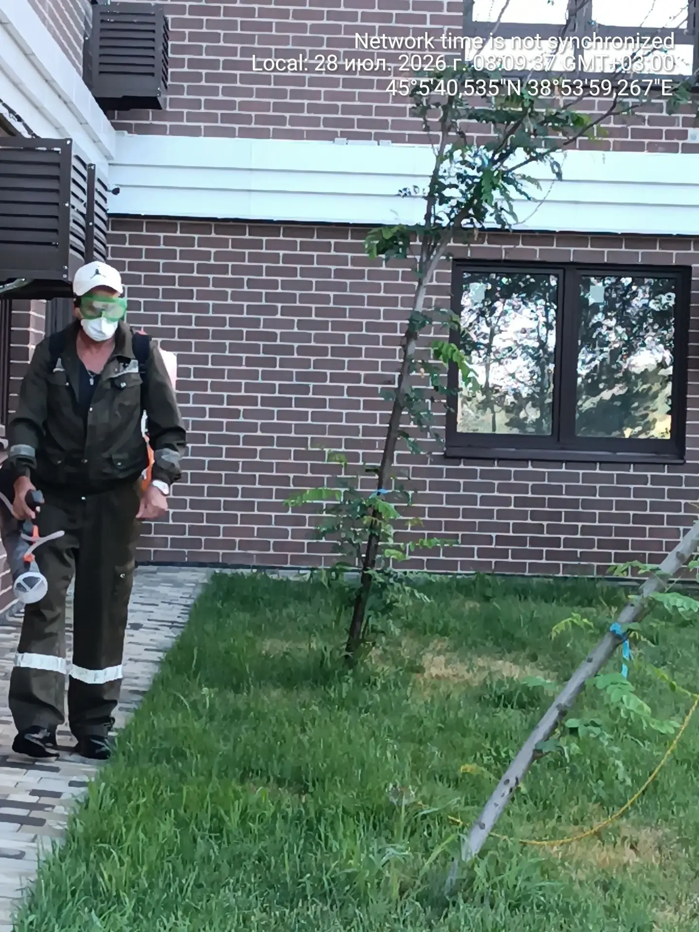 Держим в курсе: идёт обработка растений 

📍Ивана Беличенко, 88 

Идут работы по обработке растений 