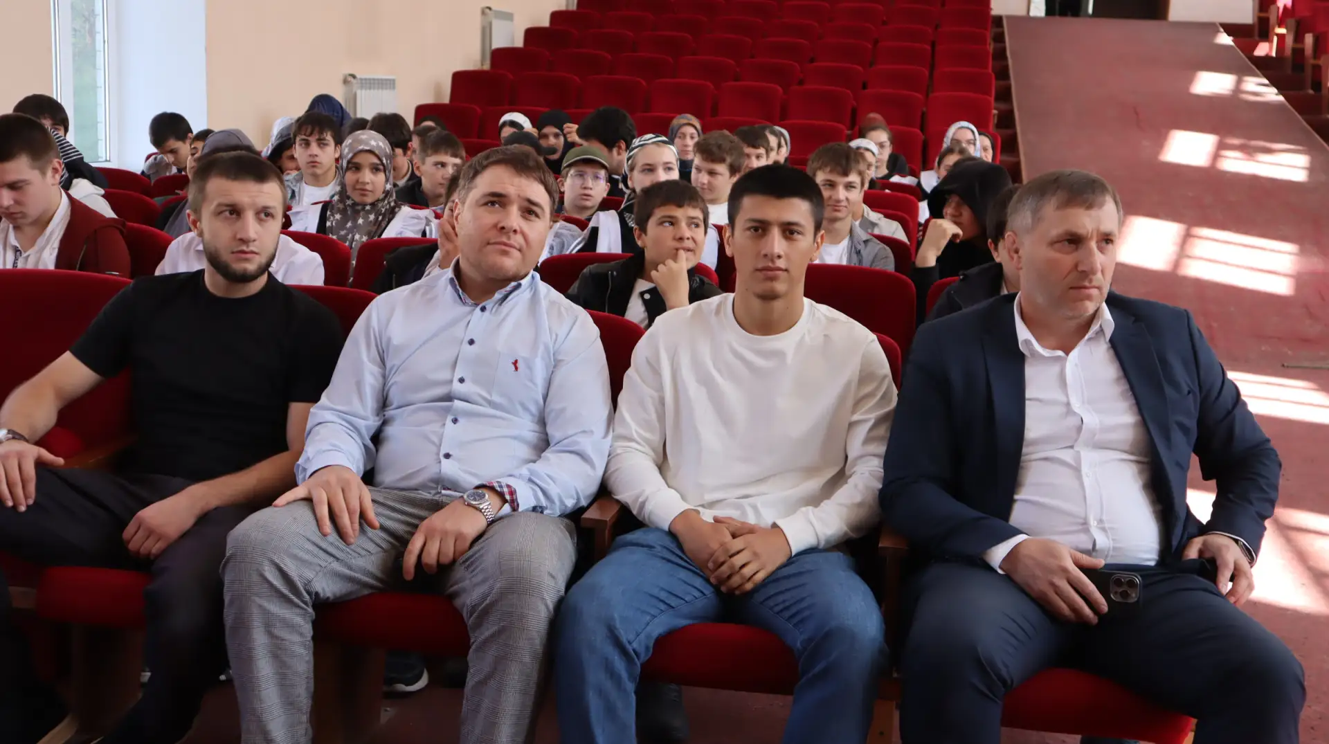 Вчера, 7 октября 2026 года, в районном Доме культуры имени Манарши Дибировой состоялось...