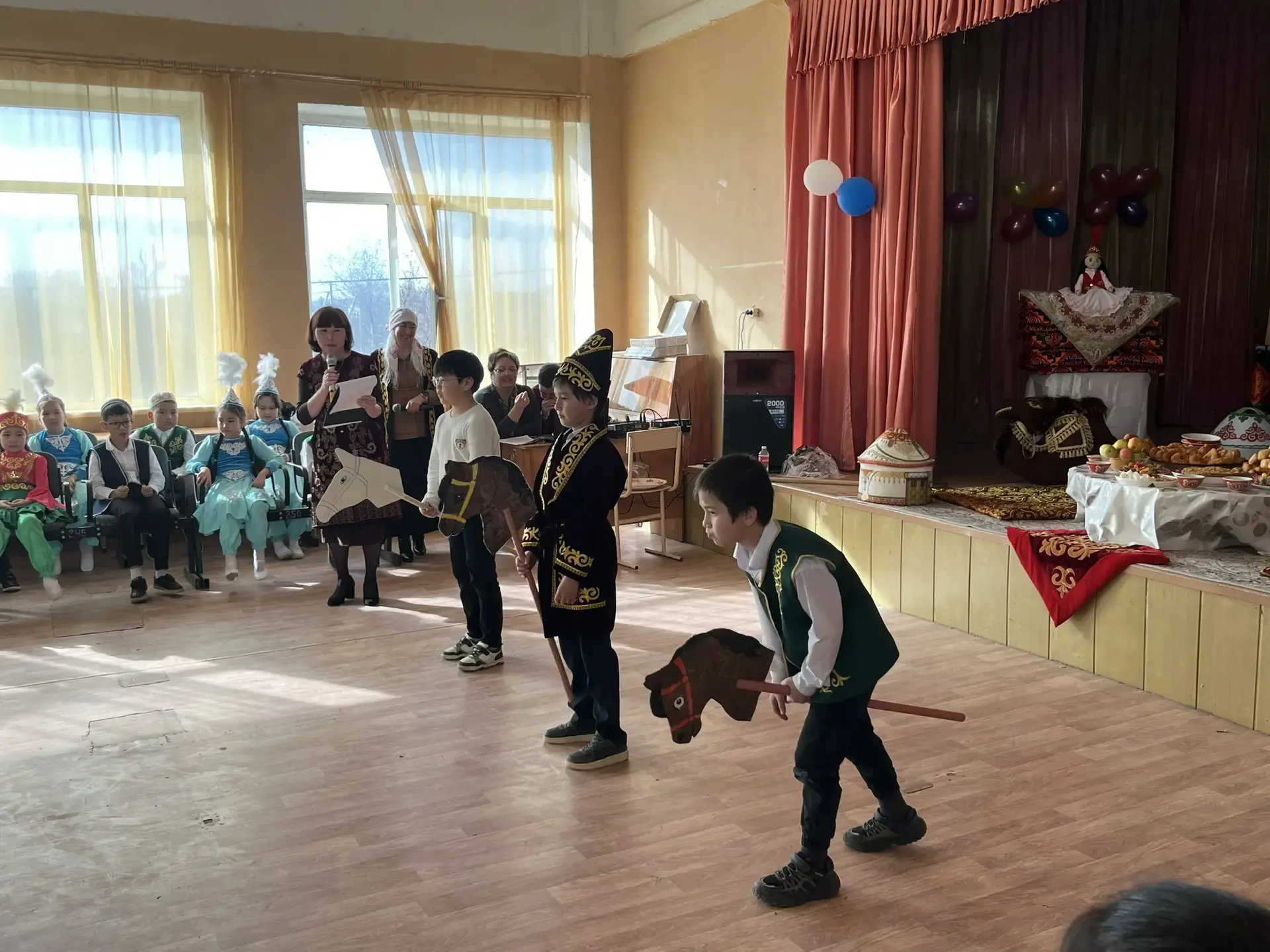 🌼 Наурыз — праздник весны и обновления! 🌼  19 марта в нашей школе с радостью отметили Наурыз — празд