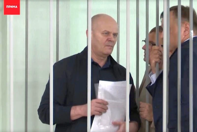 На суде против Логинова подрядчик рассказал о системе откатов

Свидетель рассказал, как экс‑мэр Влад