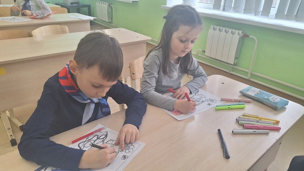 ☀️ Весенние каникулы: готовимся с умом! ☀️  В 1 «Г» классе прошёл классный час, на котором ребята са