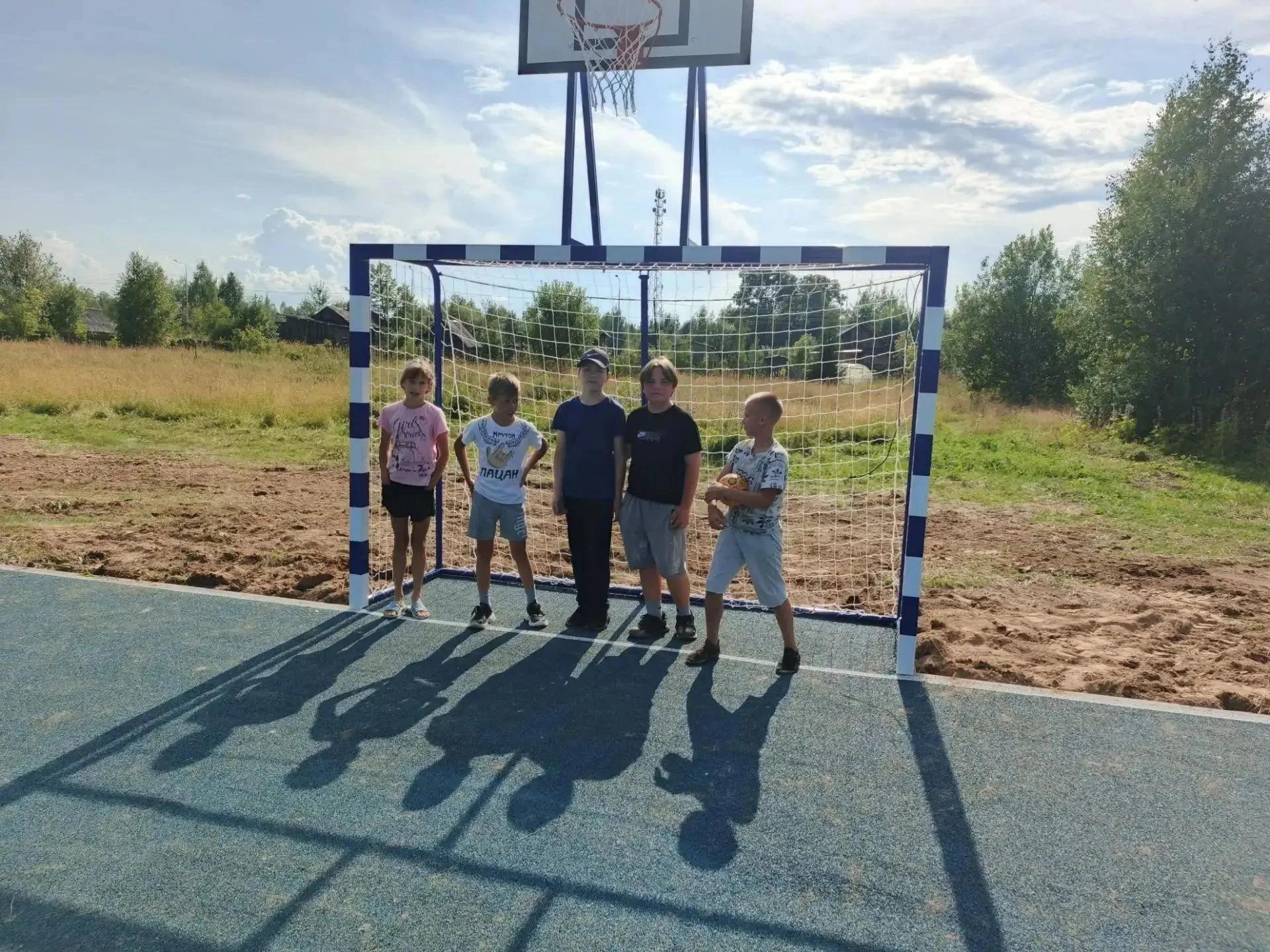 🏟️ СТАДИОН ЗА 2,5 МИЛЛИОНА: В ОКТЯБРЬСКОМ ЗАВЕРШИЛИ РЕМОНТ