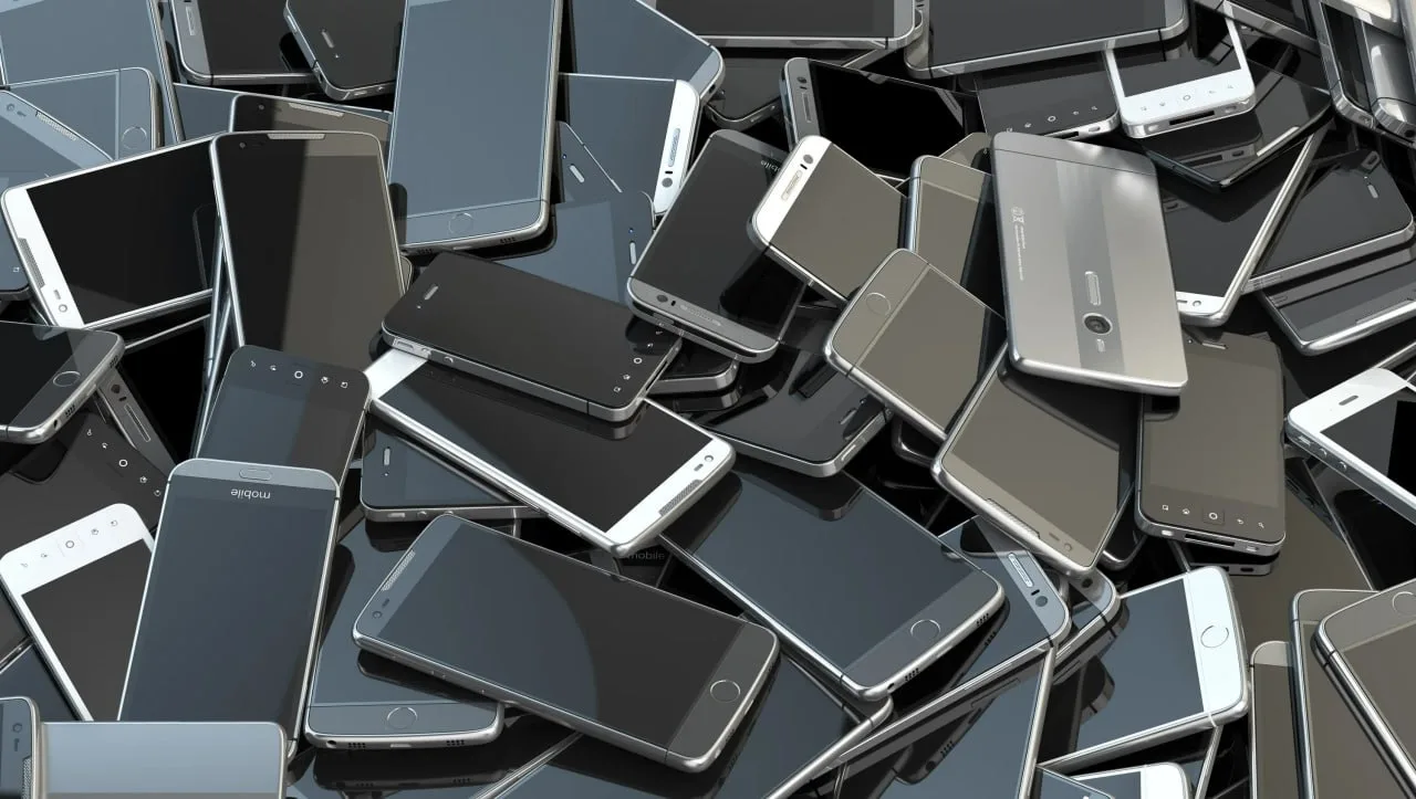 📱 Смартфоны поставят на госучёт — Совет Федерации одобрил закон о реестре IMEI

SIM-карты будут при