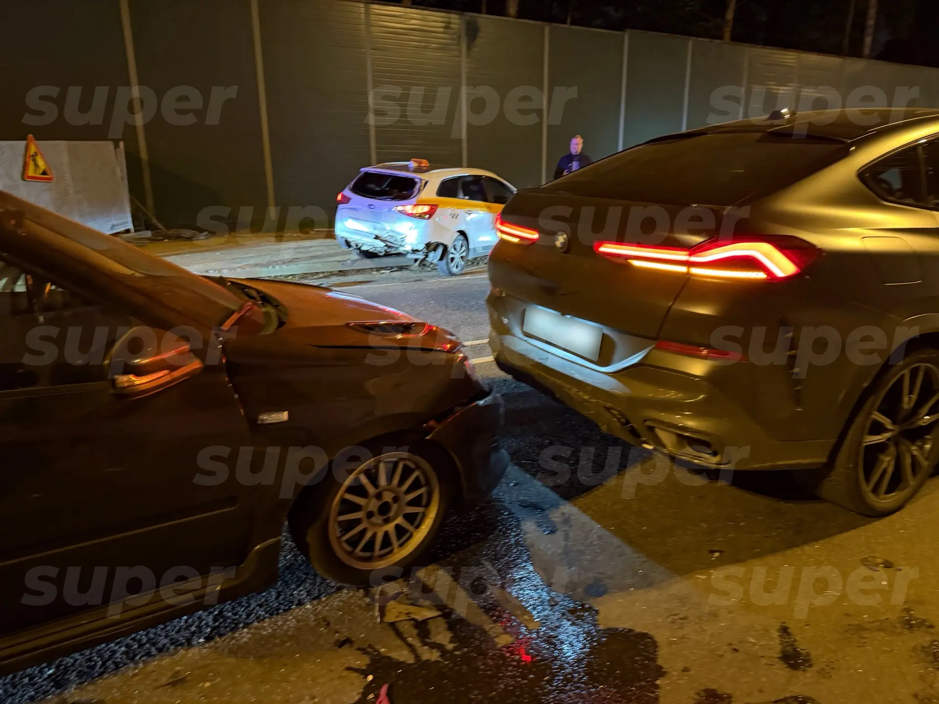 Алексей Столяров и Вера Бонд попали в аварию — эксклюзивные подробности Super.