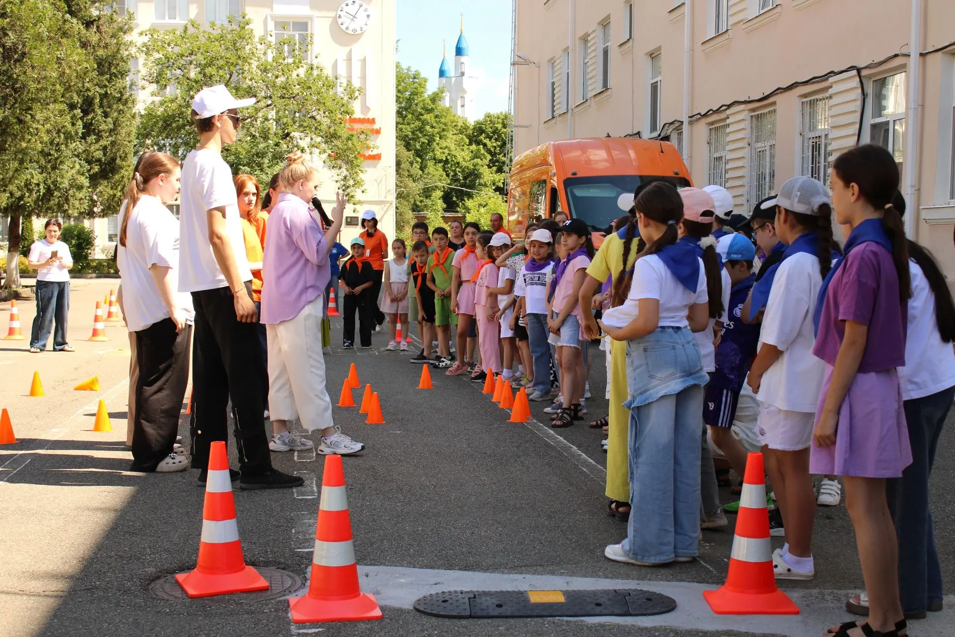 ☀️ Летние каникулы с пользой: в «Изумрудном городе» прошли уроки дорожной безопасности🚦

Кто сказал