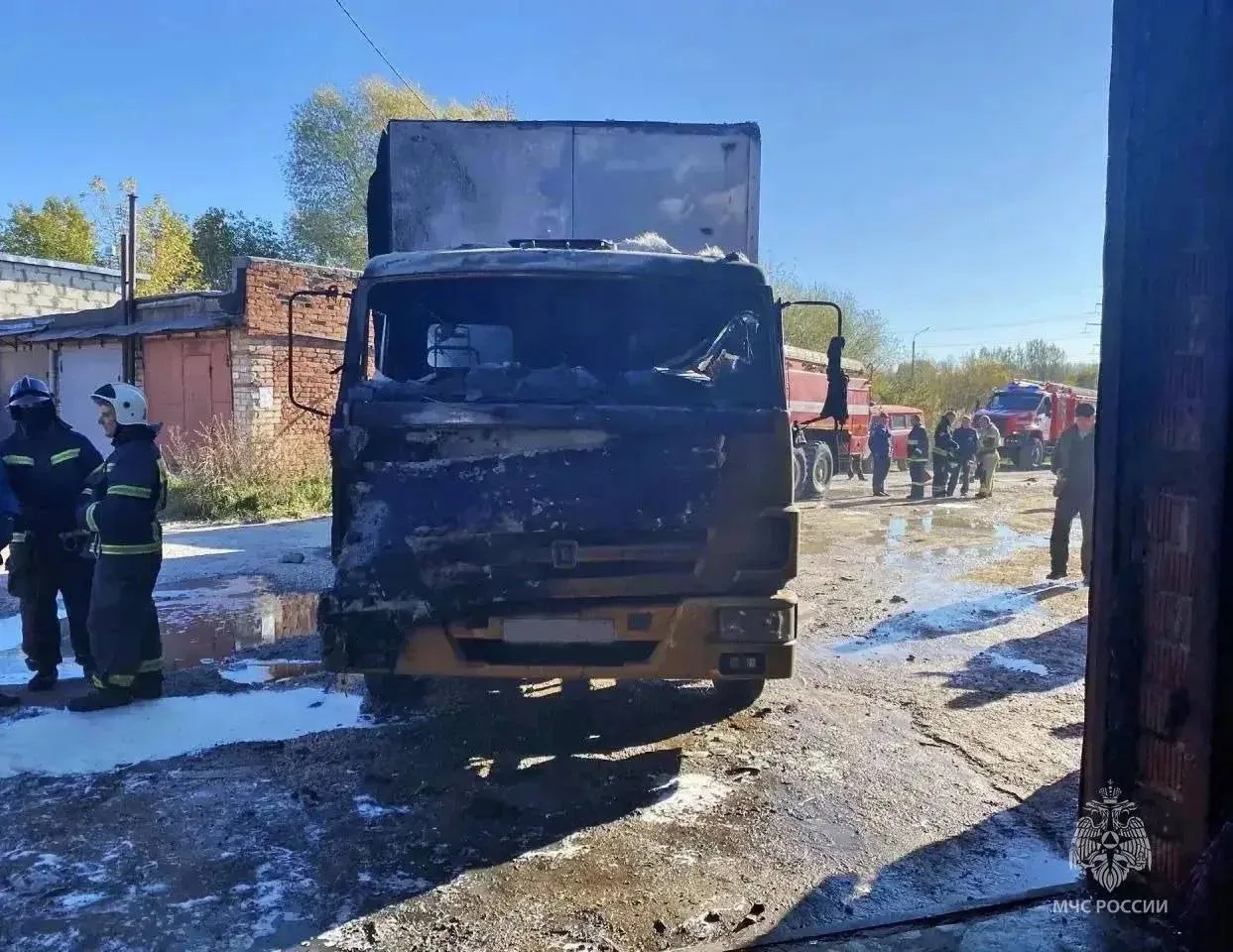 В Кирово-Чепецке мужчина получил травмы во время ремонта КАМАЗа.