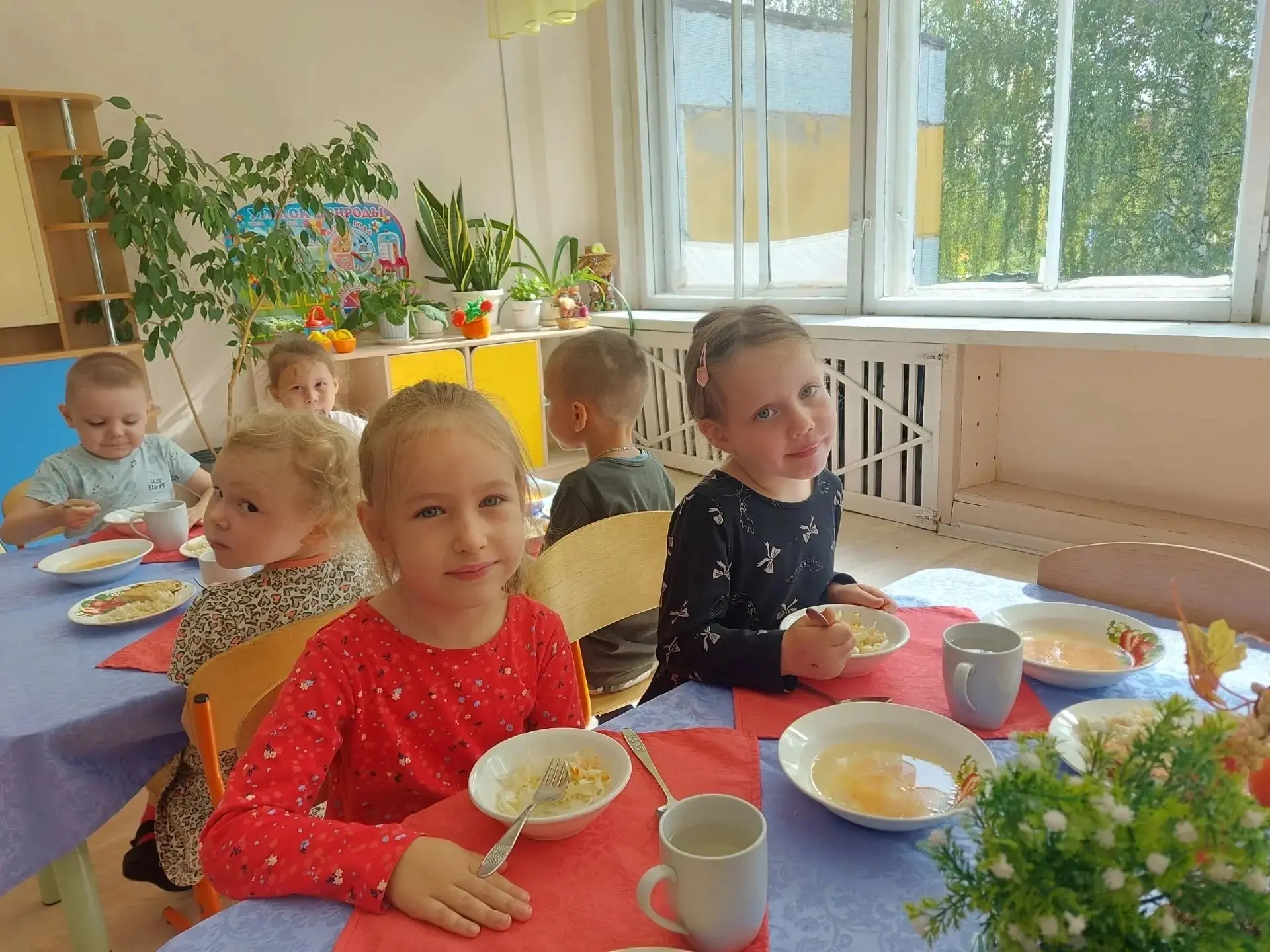 🥣Сегодня хотим напомнить, почему наш вкусный обед — это не просто перерыв на еду, а важнейшая часть