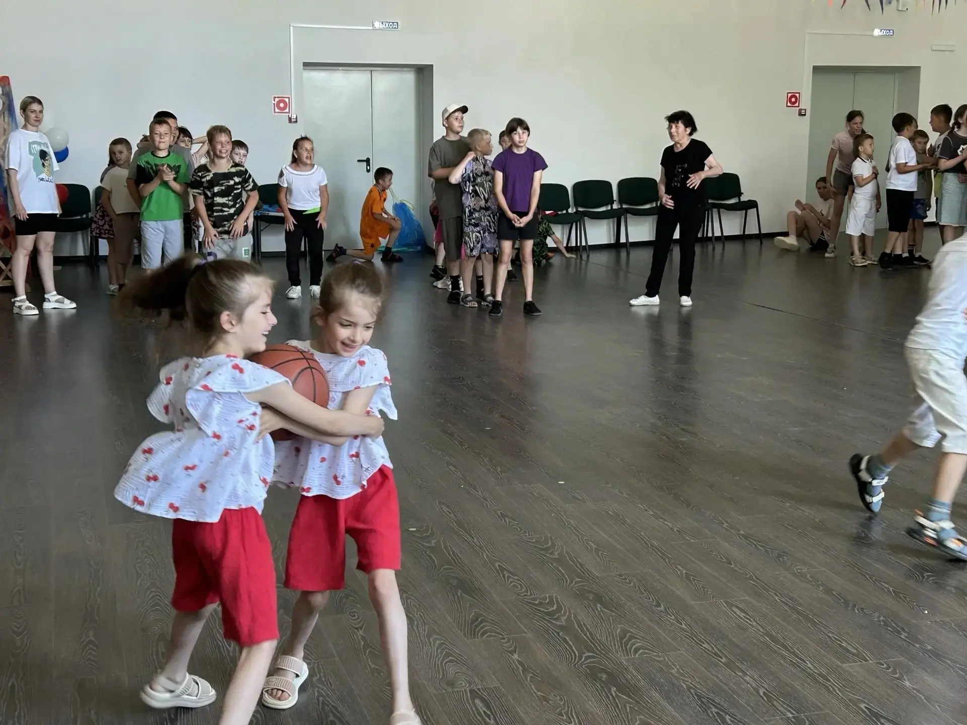 В Доме культуры села Новая Жизнь царила атмосфера настоящего праздника!
Ребята из оздоровительного л