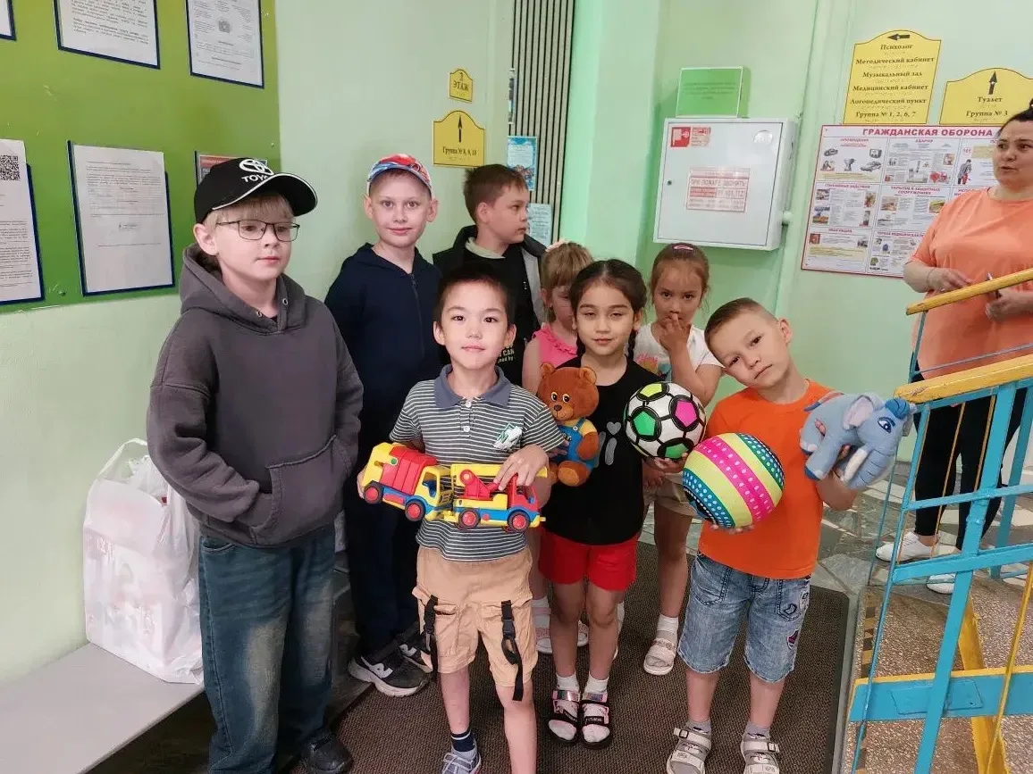 Добро - оно заразительно! 😊

🧸 Ребята из 3 отряда уже доказали это, подарив свои игрушки детишкам 