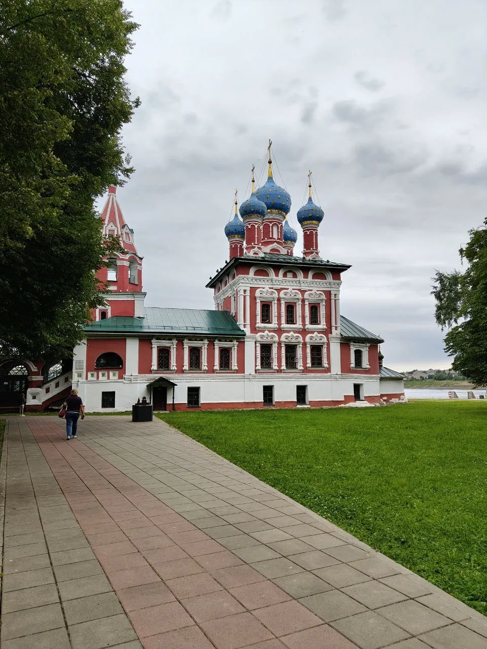 Углич неожиданно оказался очень приятным городом, в который хочется вернутся.