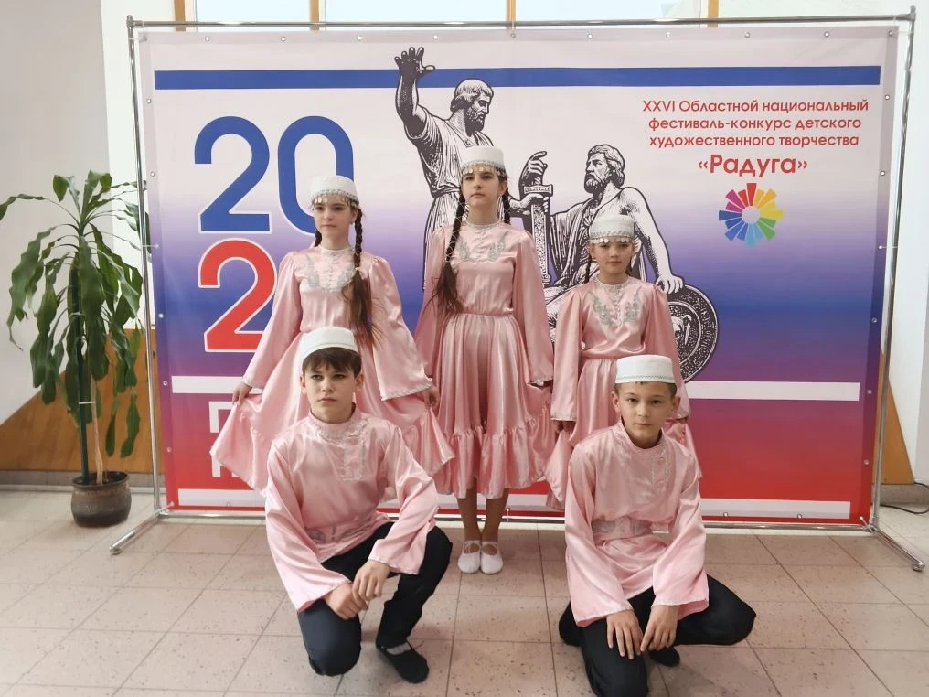 Наши юные таланты из танцевальных коллективов "Смайлики" и "ДЕТВА-микс" снова покорили ...