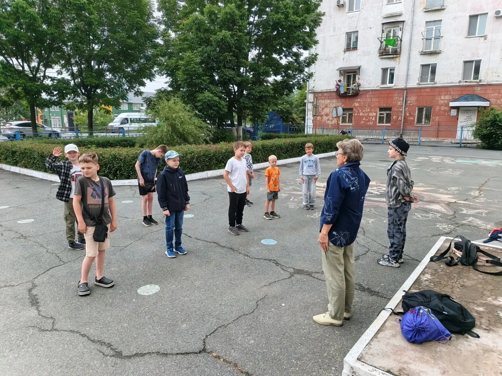 Наша школа вновь открыла свои двери для ребят, которые любят активный, познавательный отдых!

Вторая