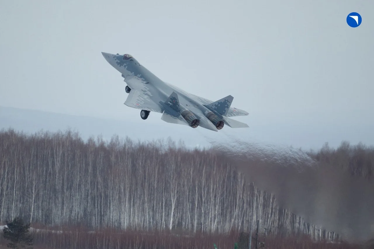 ОАК передала Минобороны России партию самолетов Су-57 с обновленным комплексом вооружения  Объединен