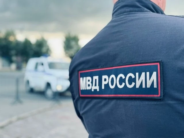 Полиция Каменска-Уральского пресекла незаконный бизнес по выращиванию наркотиков 🚫