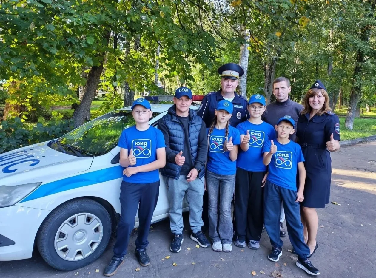 👮В Твери состоялся городской конкурс-соревнование юных инспекторов дорожного движения ...