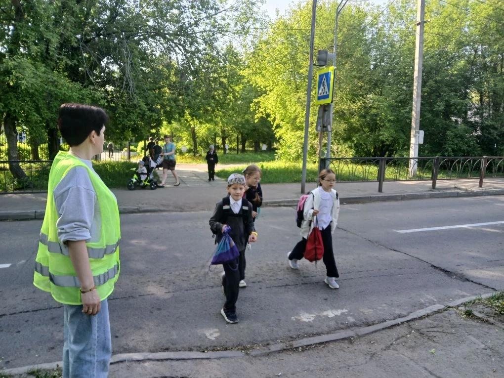 🚓⚡В Магнитогорске проходит рейдовое мероприятие "Ребенок - главный пассажир!".  🛃🚗Сотрудники полиции