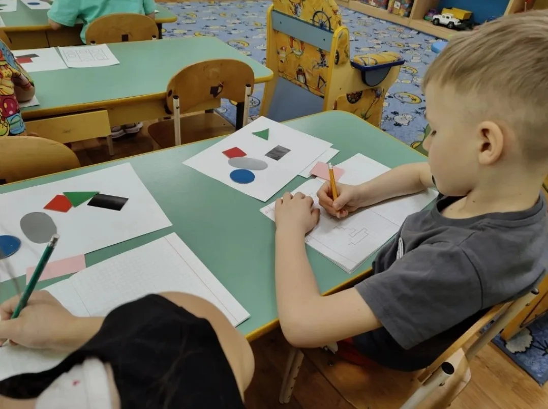 🎓Воспитанники #ДО_родничок совершили путешествие в страну Математики  Ребята из группы «Утята» в ход