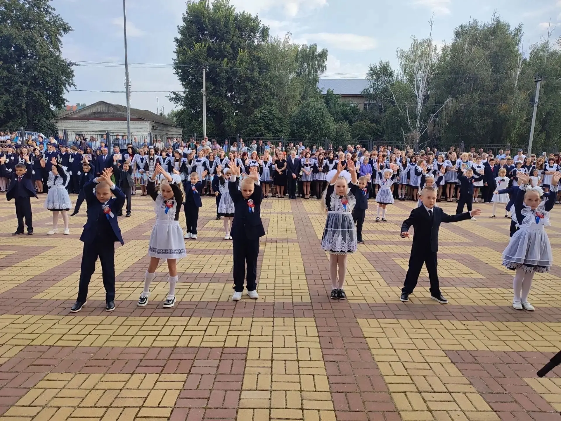 📚Сегодня в образовательных организациях Краснослободского района прошли торжественные ...