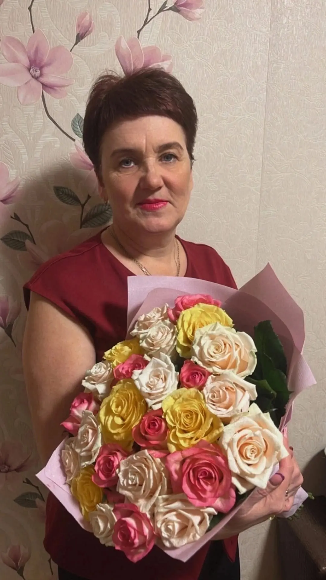 Вчера был особенный день! Мы поздравляли Елену Ивановну Белоус , педагога ясельной группы «Петушок» 