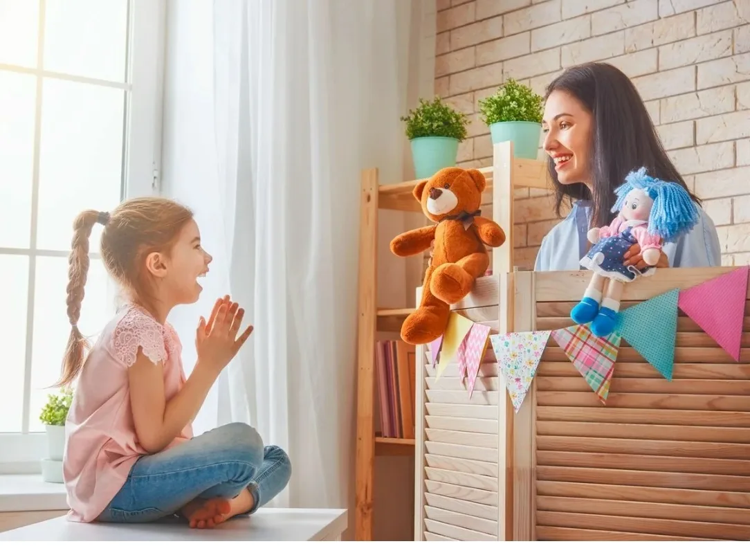 📌Домашний театр: магия в одной комнате! 🎭

👉Зачем ждать выходных, чтобы пойти на спектакль? Сцена