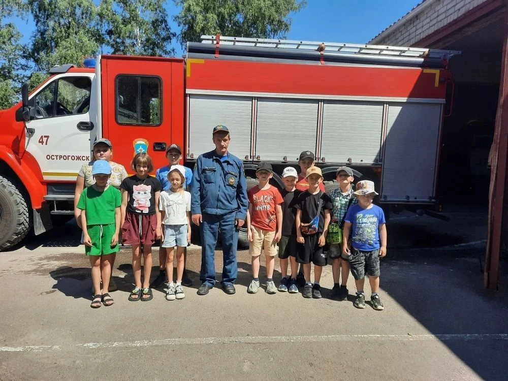🔥🚒 Увлекательная экскурсия в пожарную часть! 🚒🔥

✨Сегодня  ребята нашего лагеря отправились в за