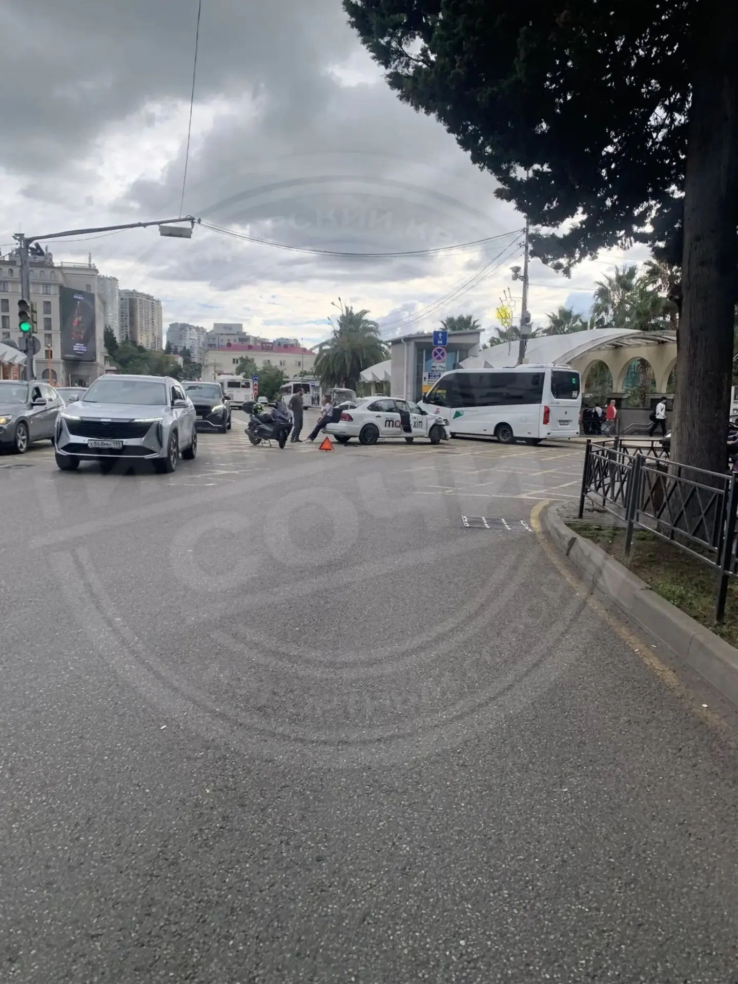 ДТП у железнодорожного вокзала Сочи