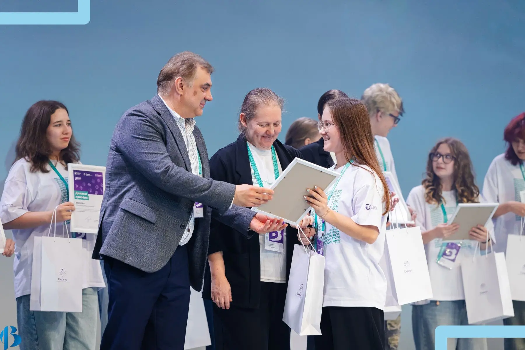 ⭐️В Сириусе подвели итоги защиты финалистов Международного конкурса научно-технологических проектов 