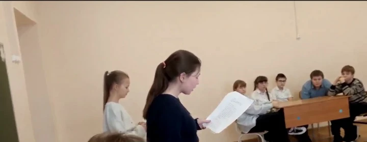 В преддверии Дня защитника Отечества для учащихся 6 класса школе состоялось весёлое и э...