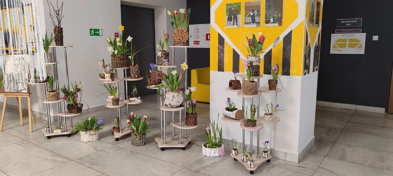 💐Станция юных натуралистов подготовила яркую и ароматную выставку цветочных композиций...