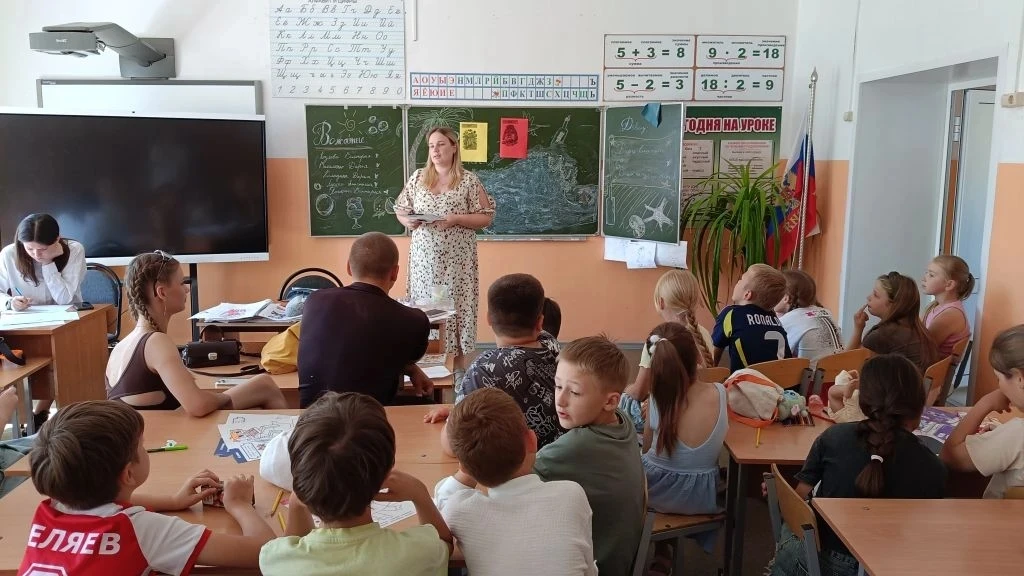 10 июня
🎯 Игра по финансовой грамотности «Разумный выбор» в пришкольном лагере «Улыбка»!
Сегодня в 
