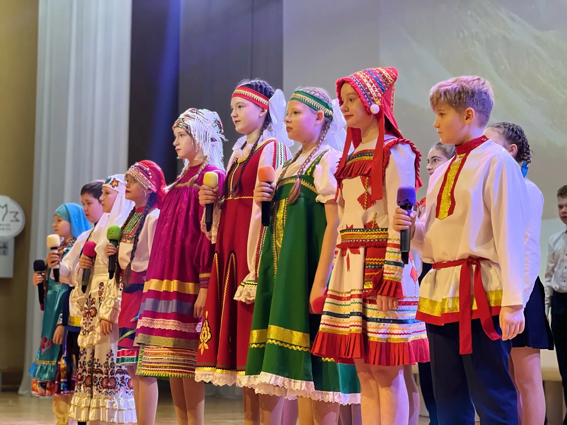 🗓️Сегодня в нашей школе для учеников 5 и 6 классов прошел многожанровый фестиваль «Мы ...