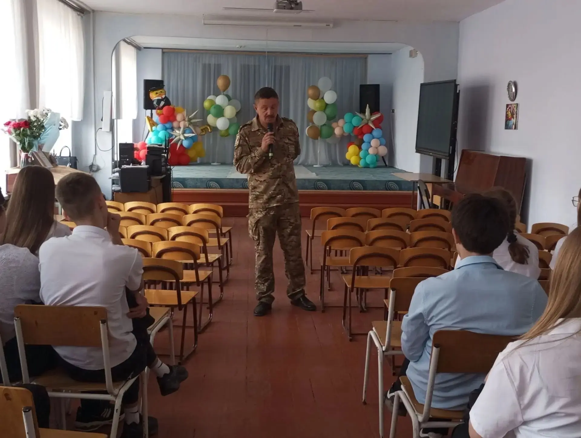 Сегодня в школе прошло памятное мероприятие ко Дню солидарности в борьбе с терроризмом....