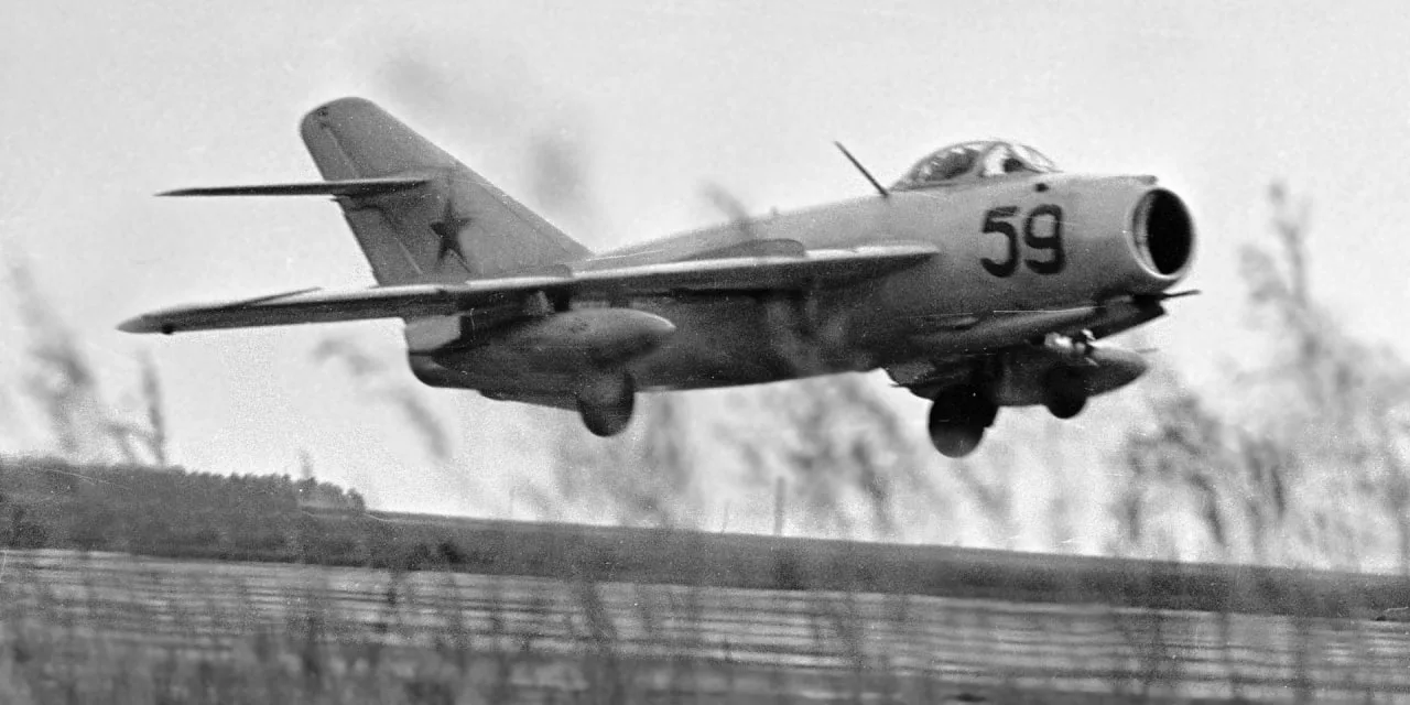 75 лет назад, 1 сентября 1951 года, началось производство реактивного истребителя МиГ-17.