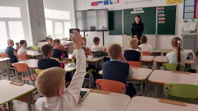 В Чугуевском округе Приморского края сотрудники полиции проводят оперативно-профилактич...