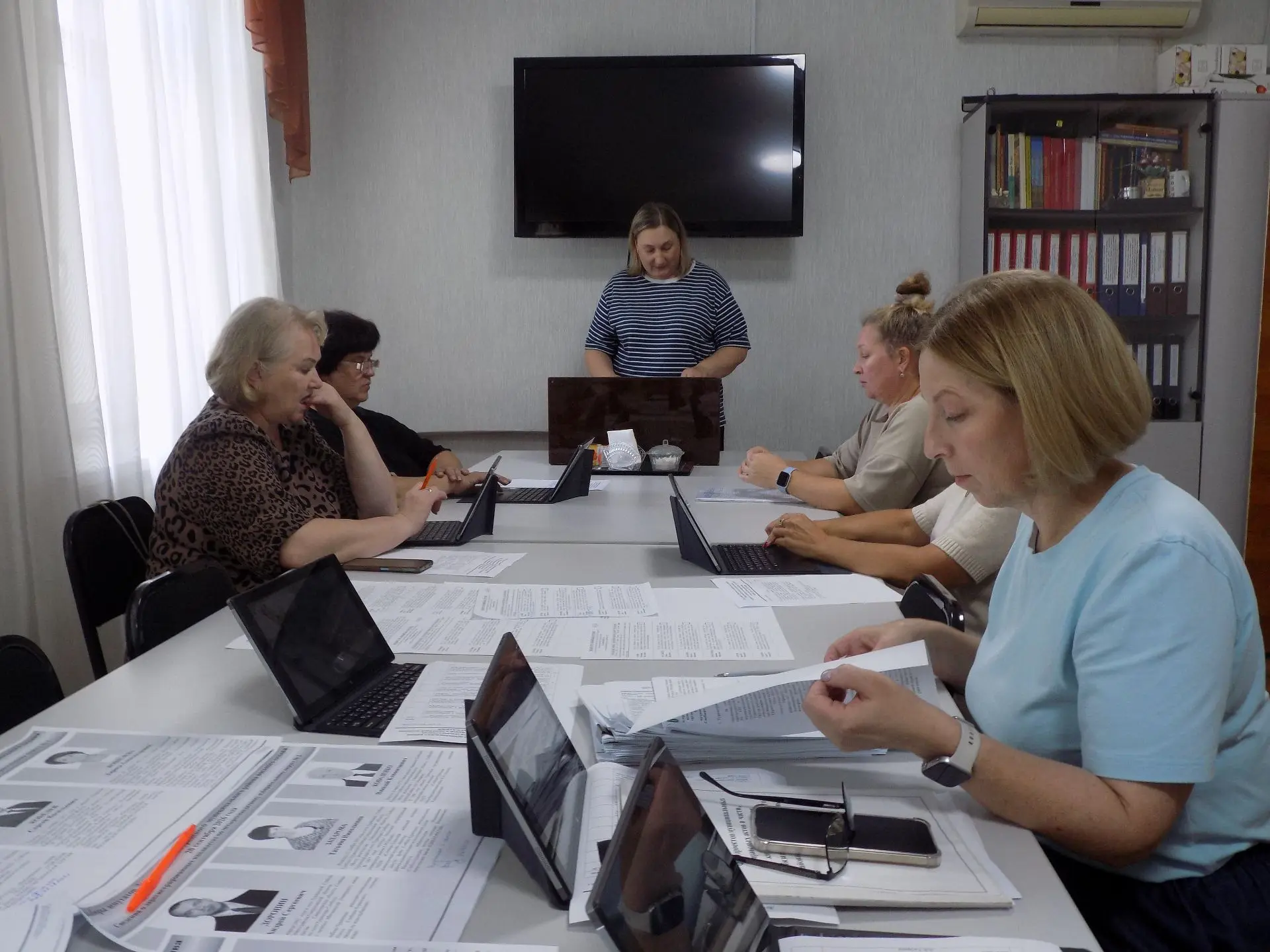 24 августа состоялось заседание постоянной депутатской комиссии по вопросам законодател...