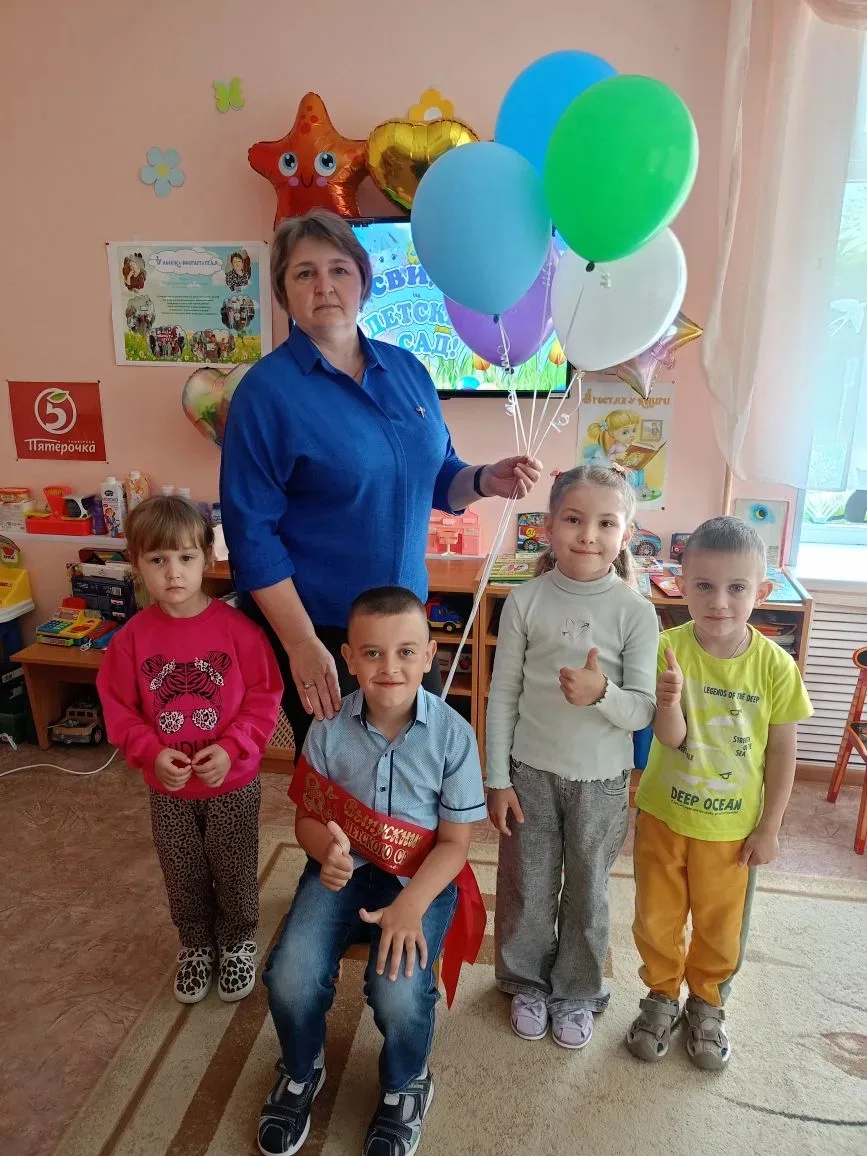 "Окончен детский сад. Ура!