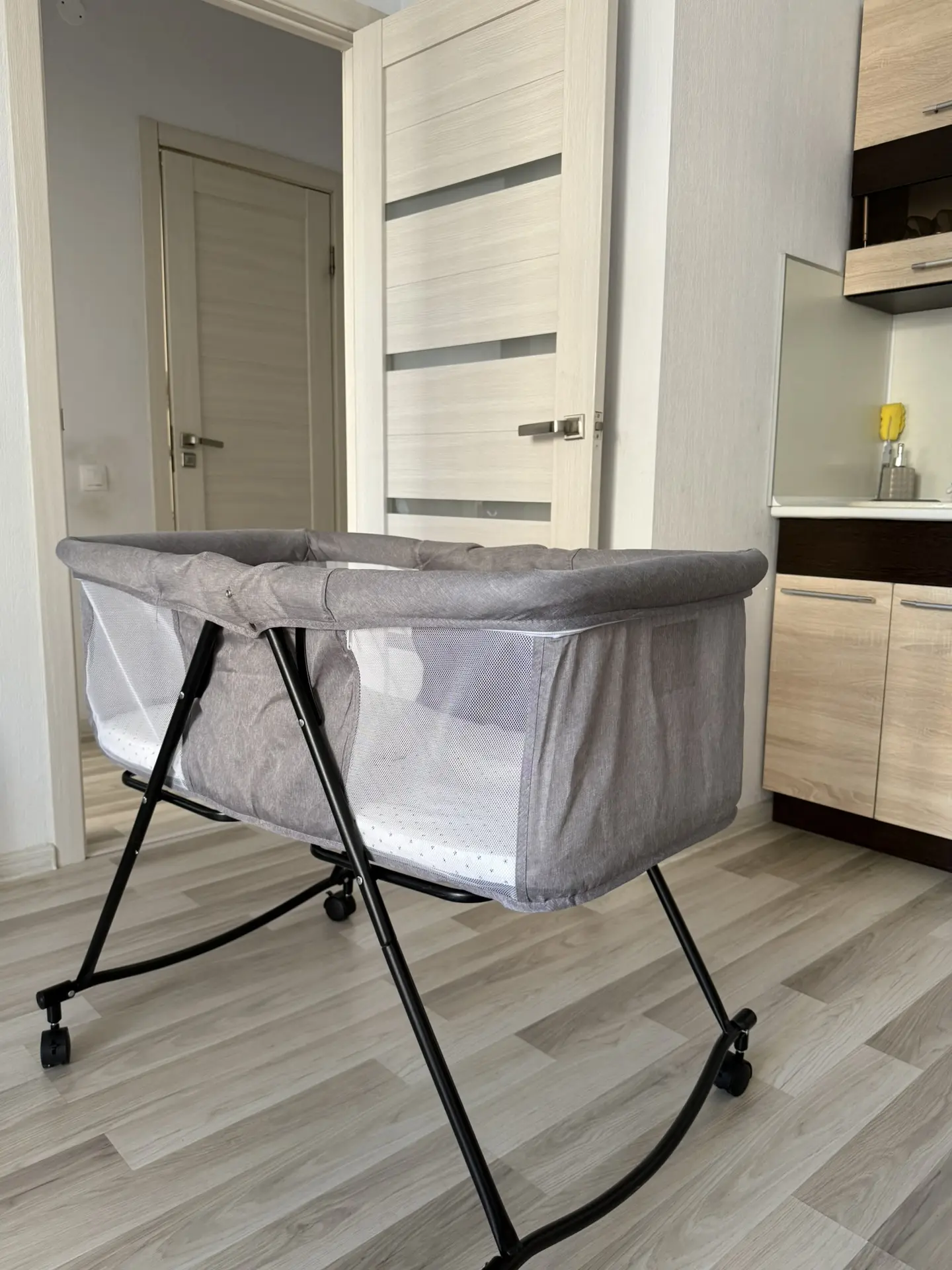 Продам складную детскую кроватку