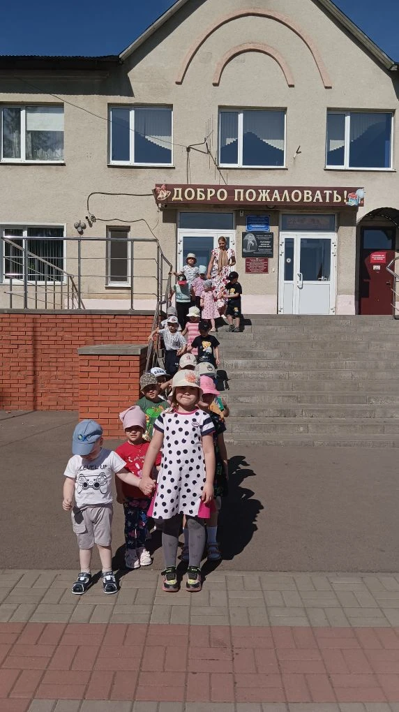 На сороковой день после Пасхи Церковь празднует Вознесение Господне. Из года в год стал...