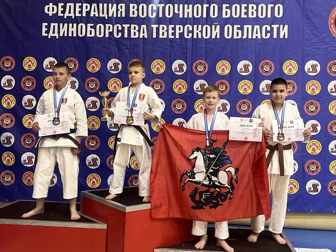 Головокружительные результаты школьной секции карате!  👏Поздравляем победителей и призёров 12‑го Чем