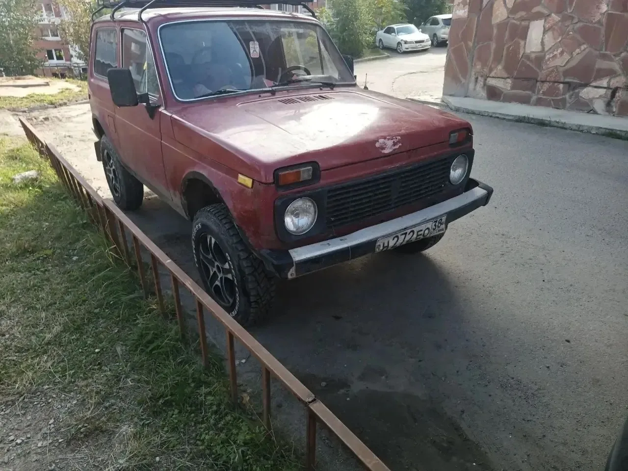 В мкр. Берёзовый р.п. Маркова ночью угнали Ниву около 158 дома, если кто-нибудь видел м...