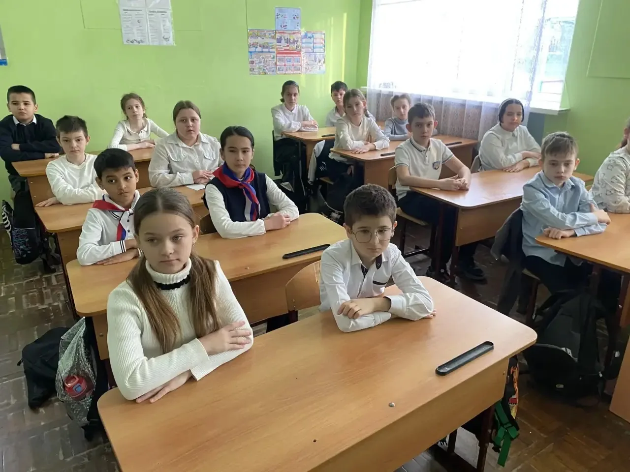 🇷🇺 В ОКТЯБРЬСКОЙ ШКОЛЕ ПРОШЛИ «РАЗГОВОРЫ О ВАЖНОМ» КО ДНЮ ДИПЛОМАТА.    9 февраля в Октябрьской школ