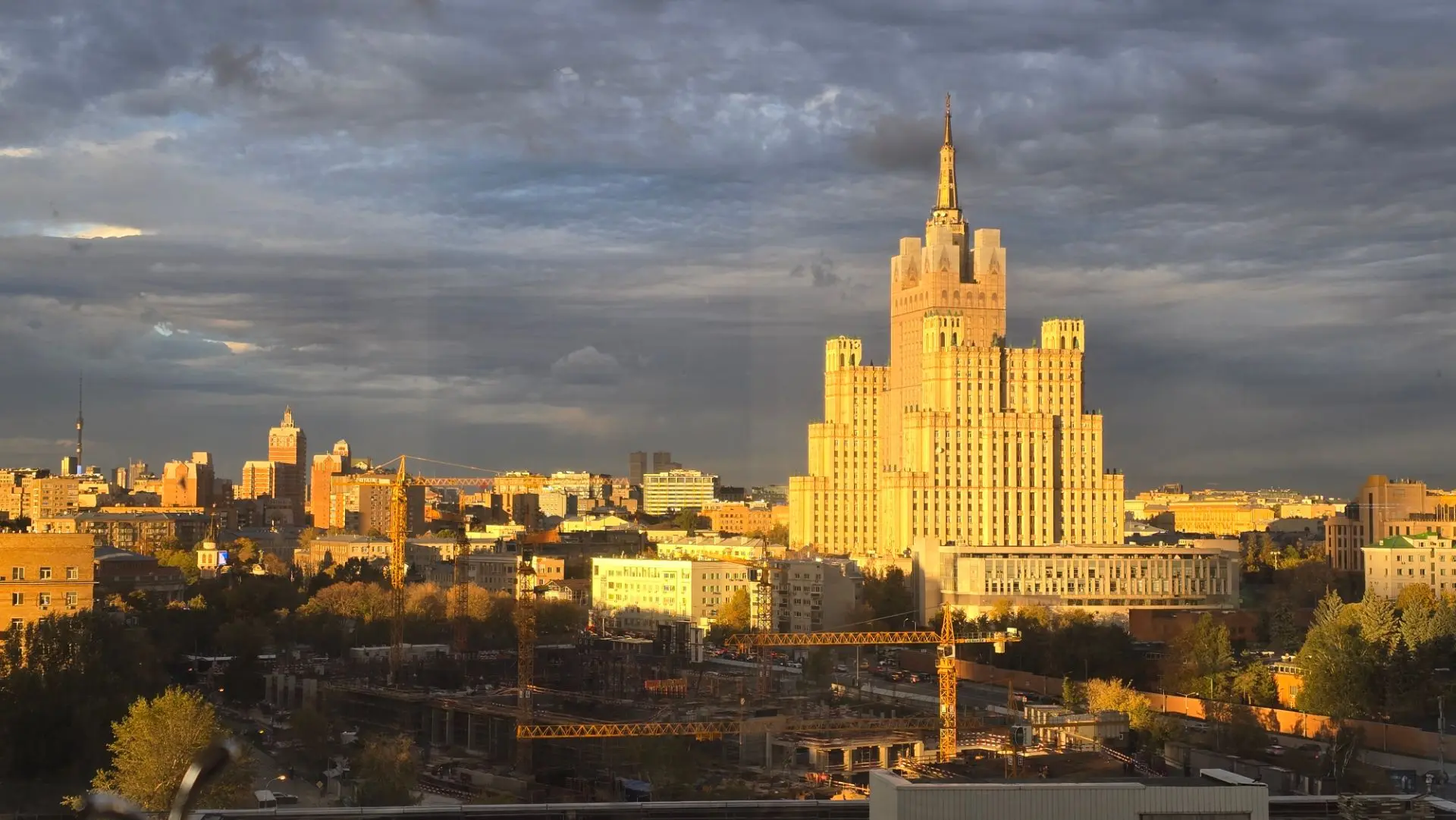 Закат чарующий сегодня 🌆